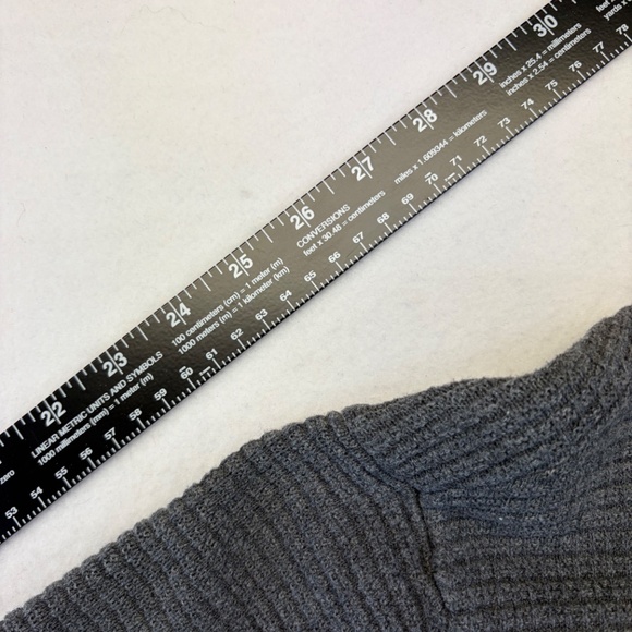 G.H. Bass & Co Gray Men’s Sweater 3 Button 1/4 Button Mock Neck Medium Cotton - Picture 11 of 11